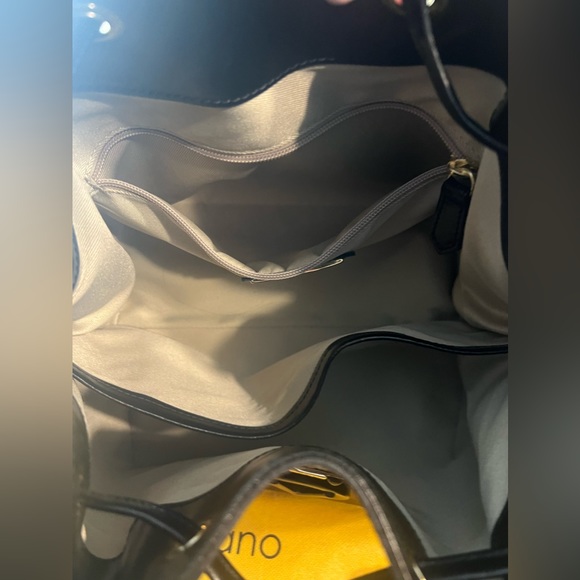 MARIO VALENTINO MALANO BUCKET/Crossbody - Picture 4 of 10